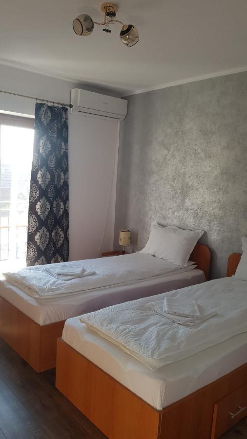 Apartament Teo Caransebeş Exteriér fotografie