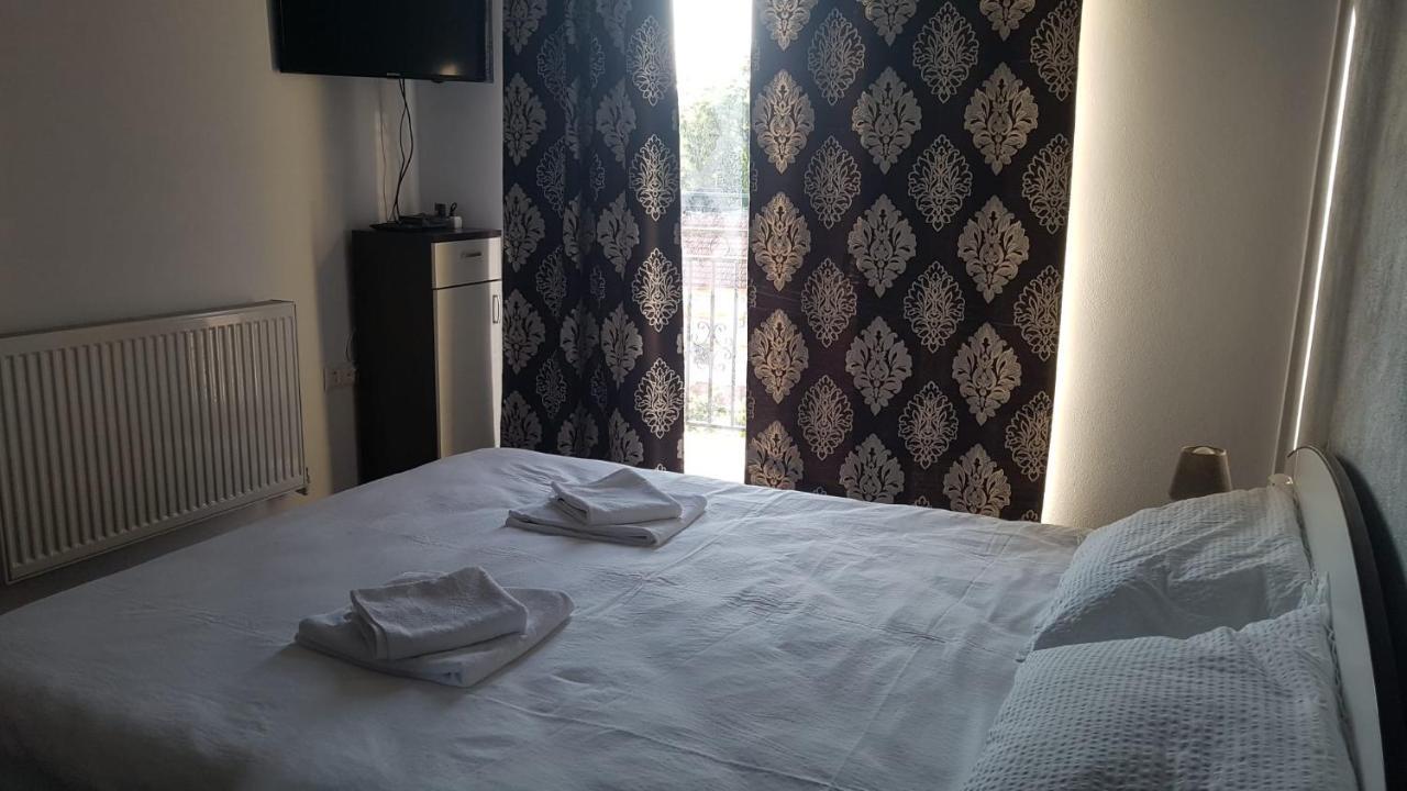 Apartament Teo Caransebeş Exteriér fotografie
